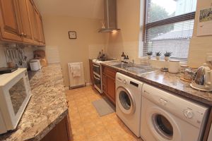 Kitchen- click for photo gallery